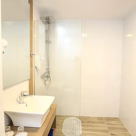 Blu Acqua 3*